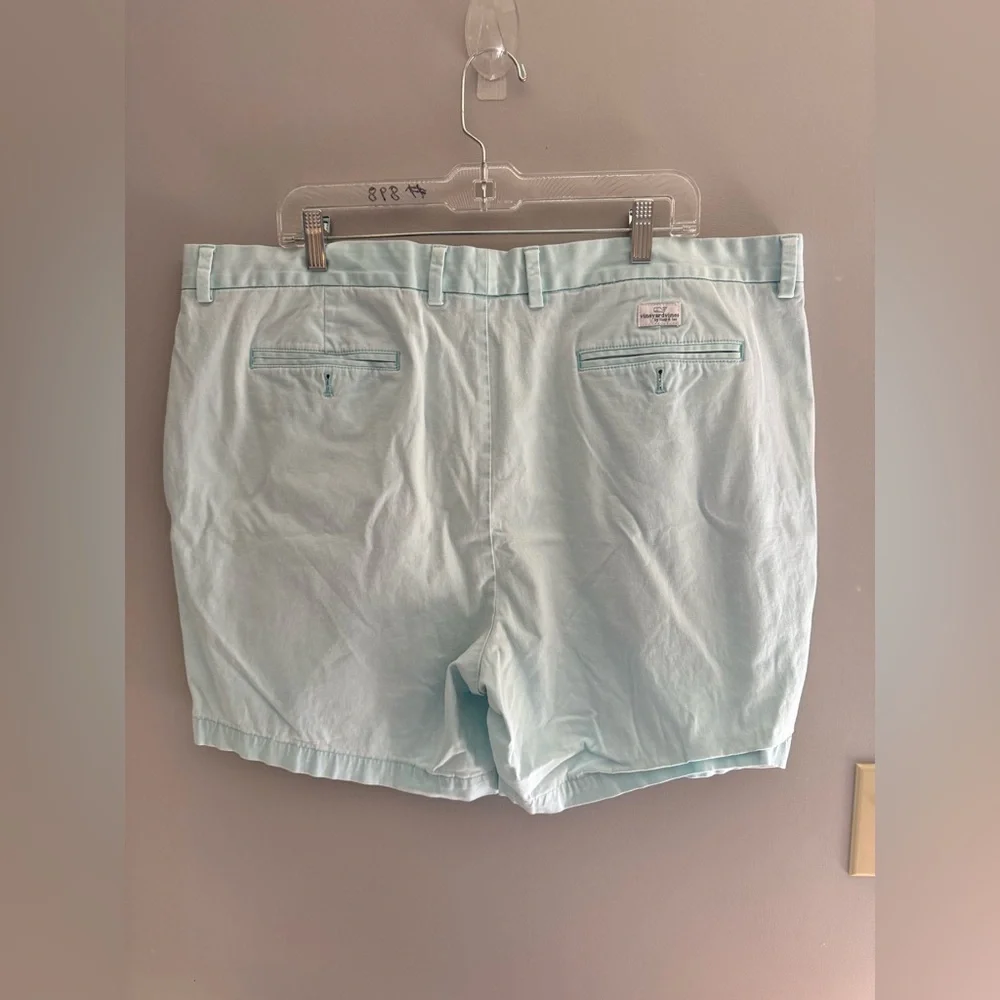 Vineyard Vines Mens Light Blue Chino Shorts SZ 42 6 Inch Inseam Cotton Preppy